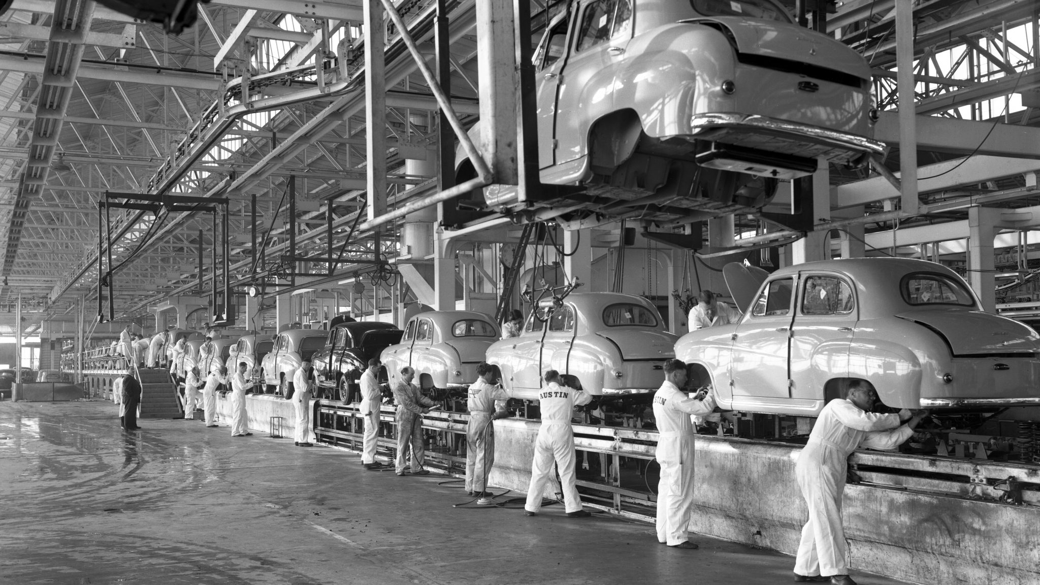 Production of the Austin A30 (Seven) in the Car Assembly Building.